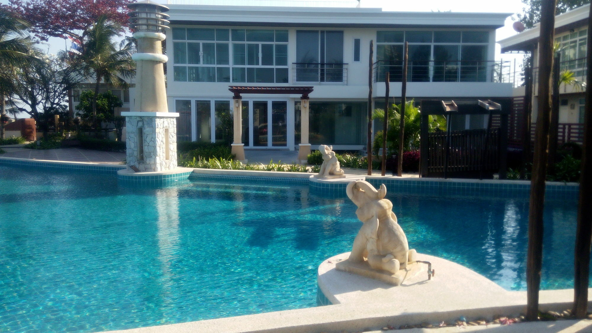 Beachfront Family Penthouse Apartamento